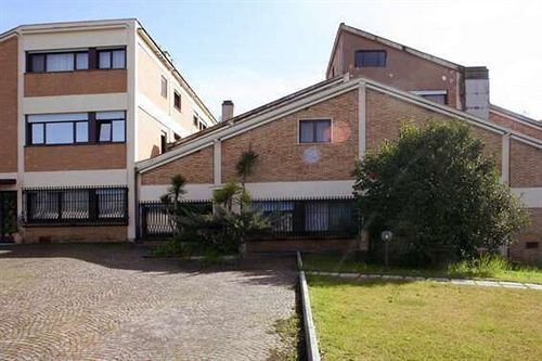 Casa Per Ferie Eremo Santa Rosa Da Lima Roma Exterior foto